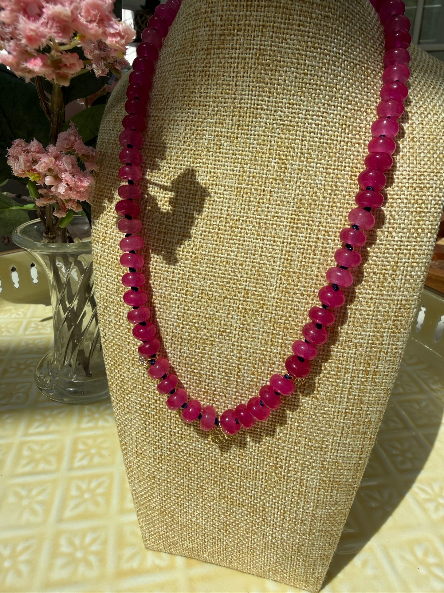 The Soraya strand with gold accents