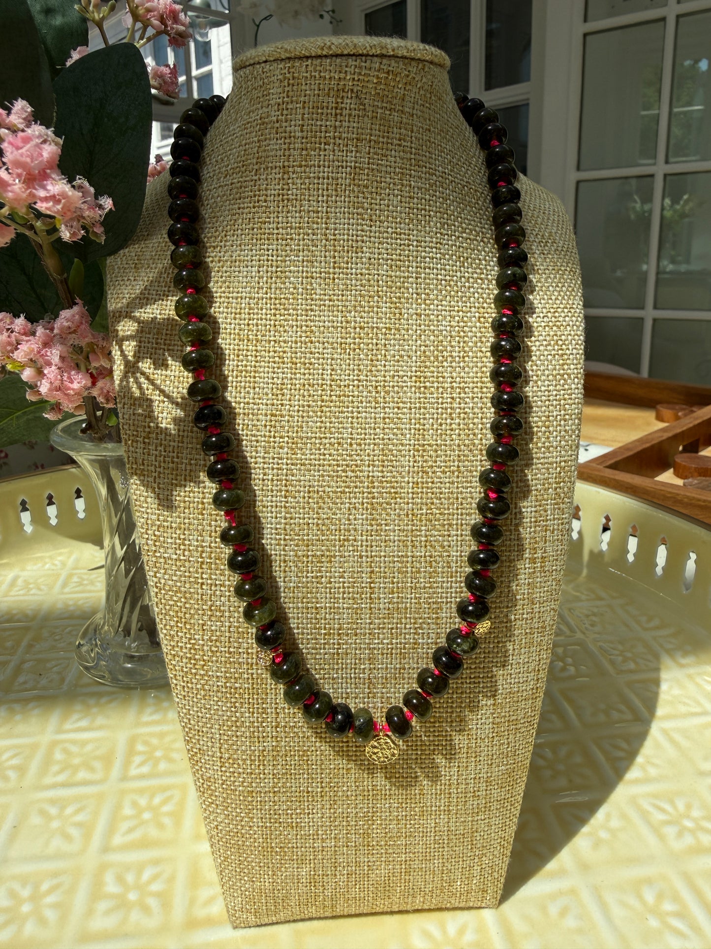 The Soraya strand with gold accents