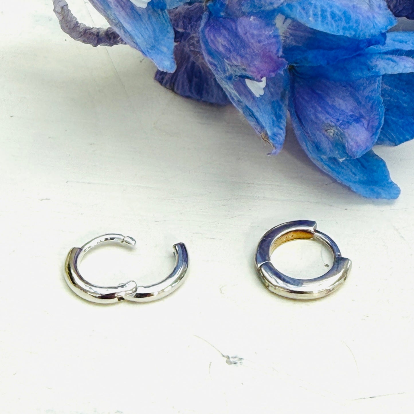 8mm Huggies
